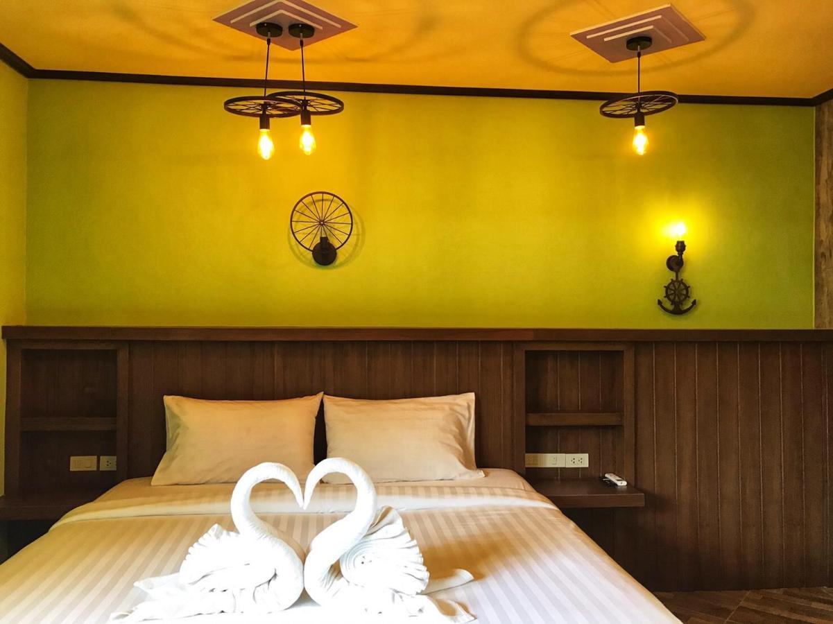 Отель Mangrove House Lanta Old Town Ко-Ланта Экстерьер фото