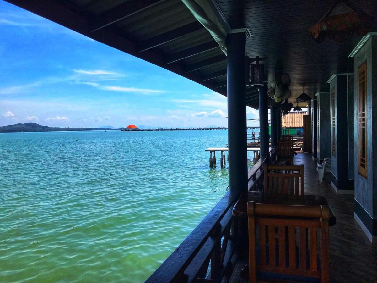 Отель Mangrove House Lanta Old Town Ко-Ланта Экстерьер фото