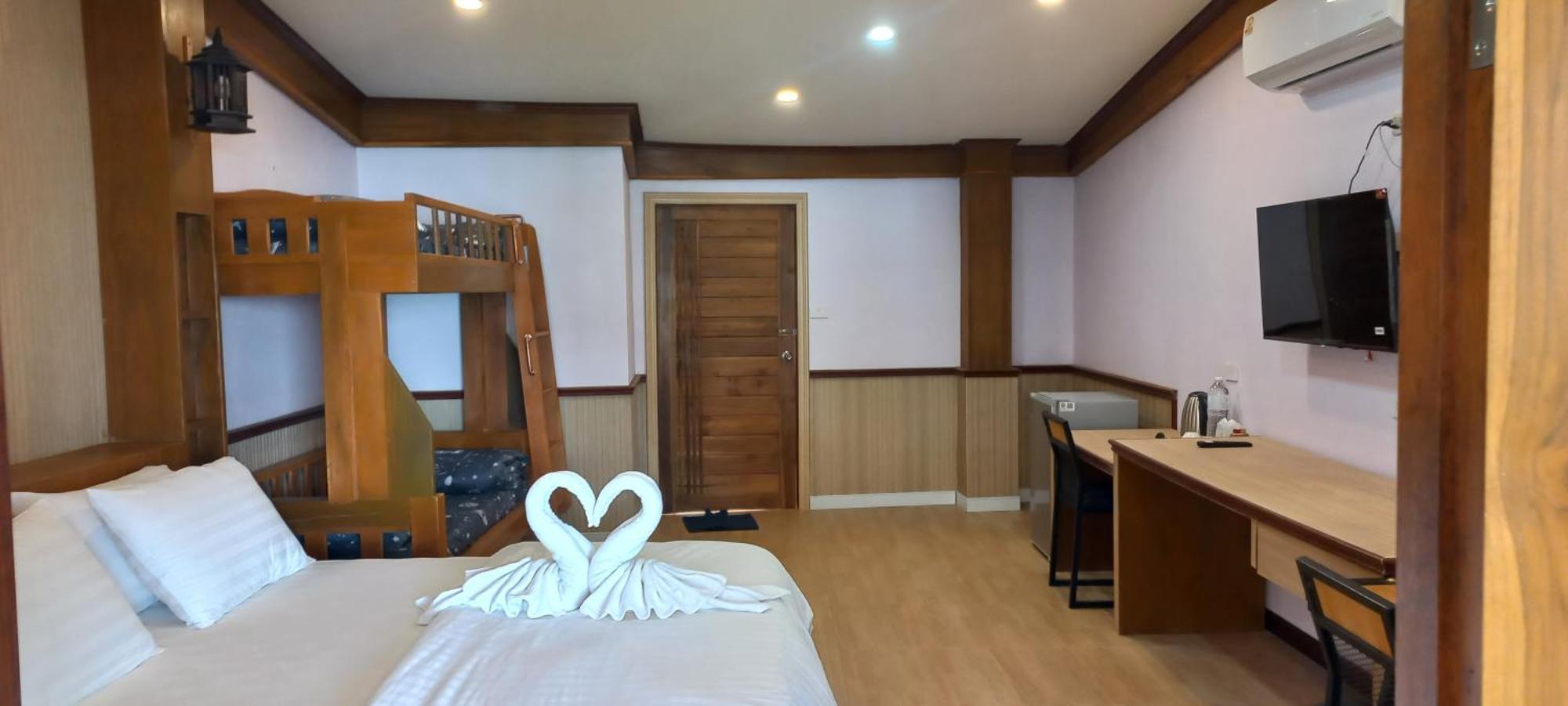 Отель Mangrove House Lanta Old Town Ко-Ланта Экстерьер фото