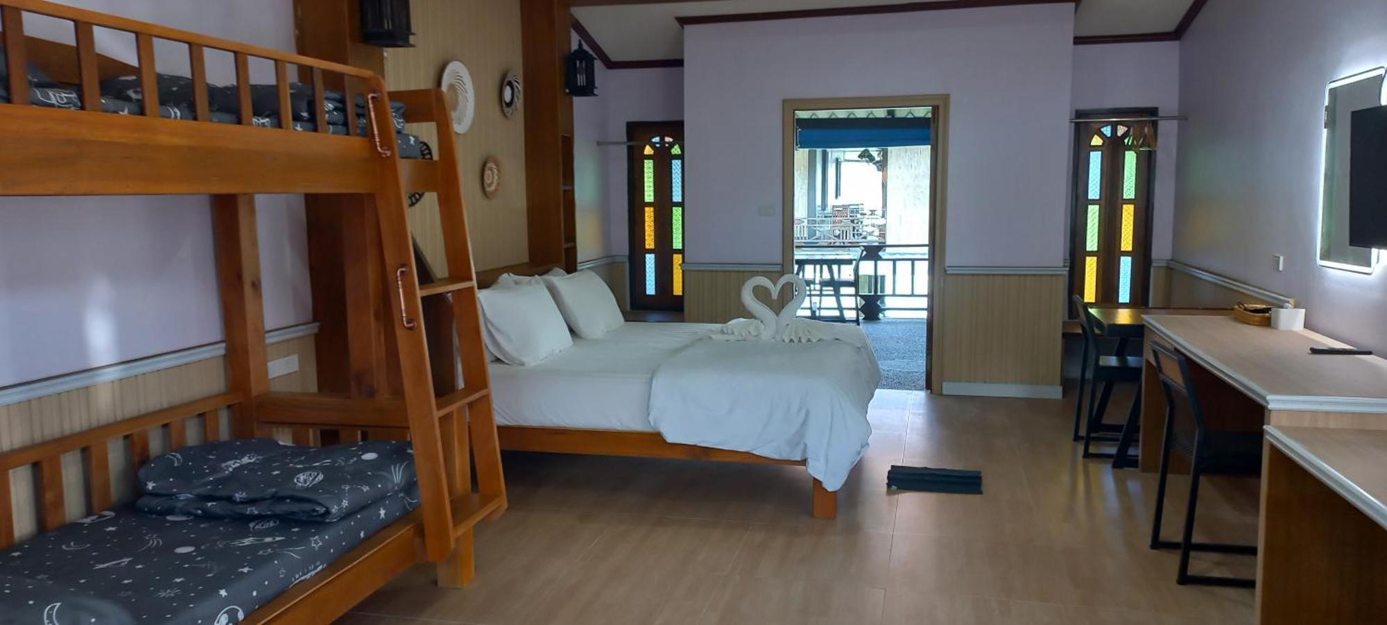 Отель Mangrove House Lanta Old Town Ко-Ланта Экстерьер фото